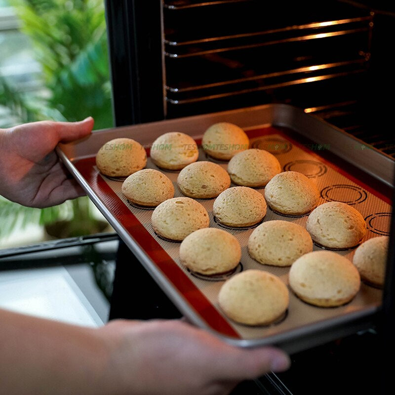 Amazon Basics Silicone, Non-Stick, Food Safe Baking Mat